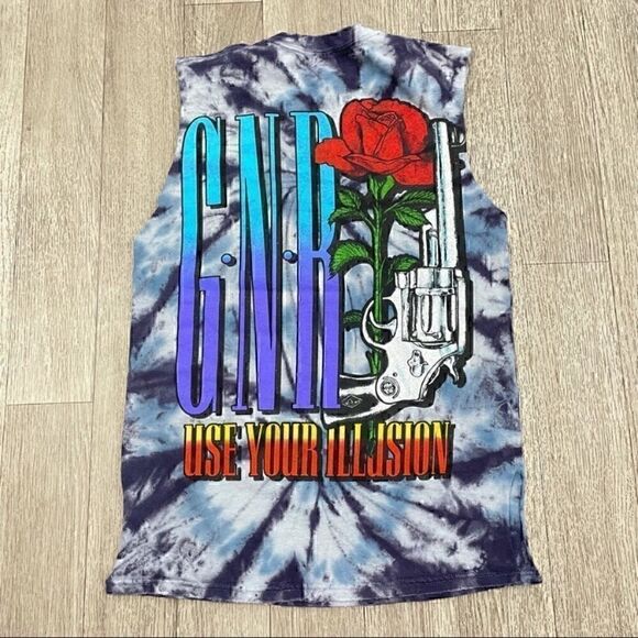 NWT G.N.R. 1991 Tour Boyfriend Sleeveless Tee - Picture 3 of 4